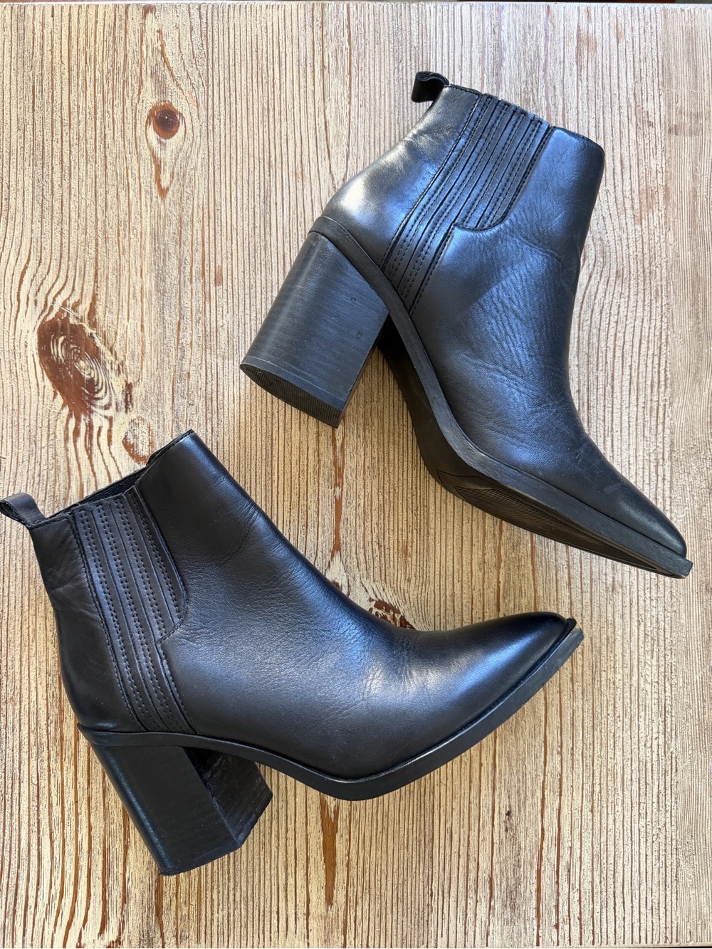 Steve Madden Women’s Black Leather Ankle Boots - Sleek Pointed Toe